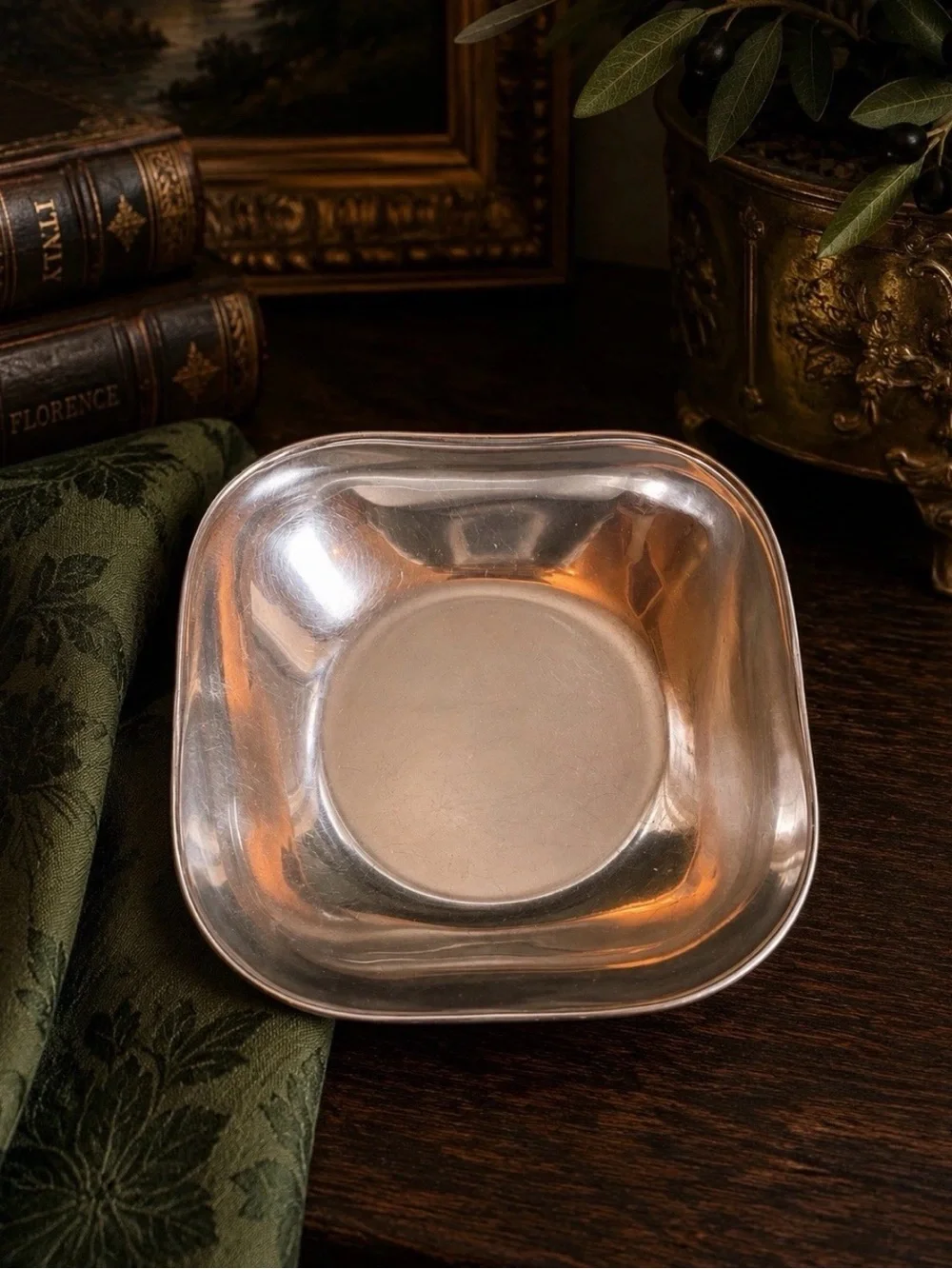 Wilton Armetale Curved Edge Bowl 9.25” Made in the USA